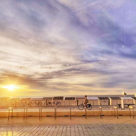 The Beach Surf Studio Ostend Luaran gambar